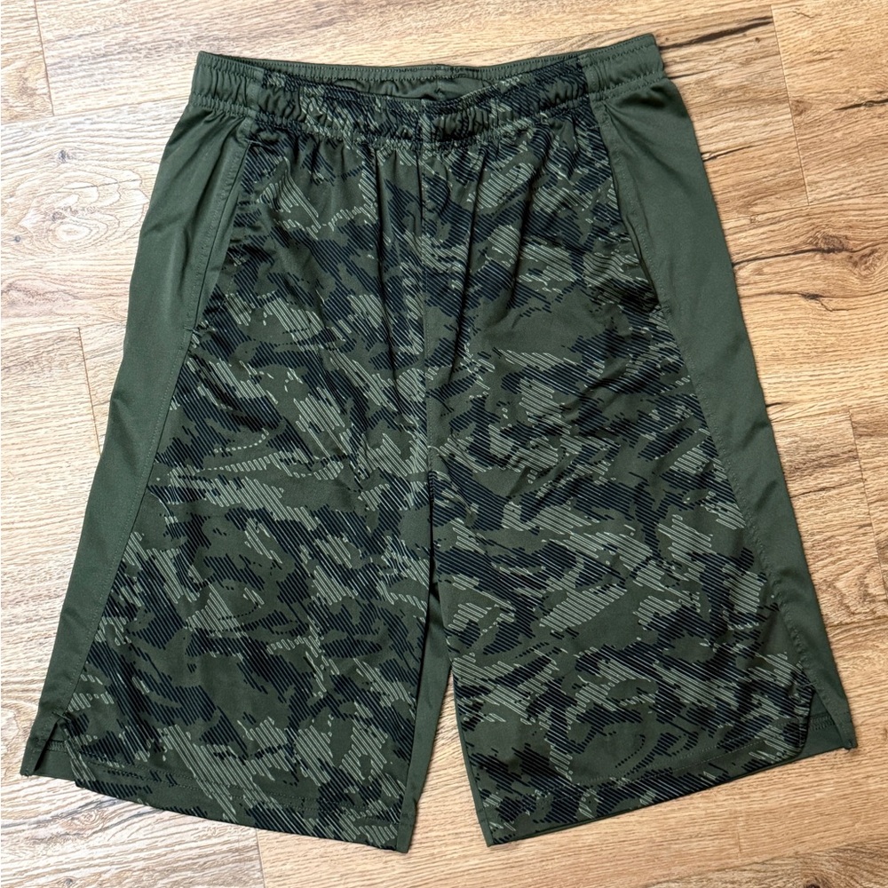 Old Navy Green Athletic Shorts with Camo Design